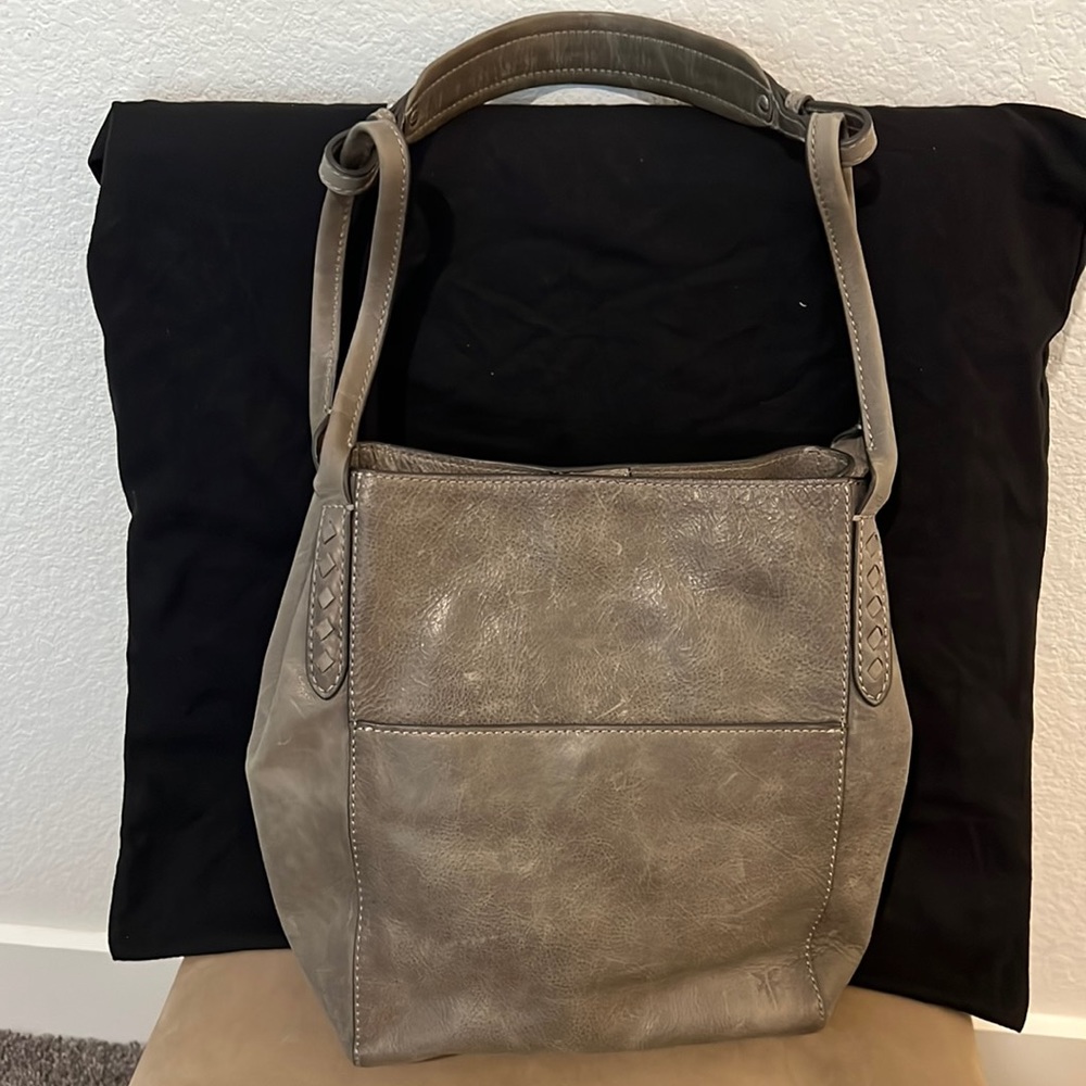 Frye gray leather purse shoulder bag excellent condition